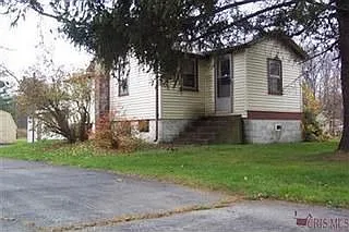 2646 Wilson Sharpsville Rd photo 1