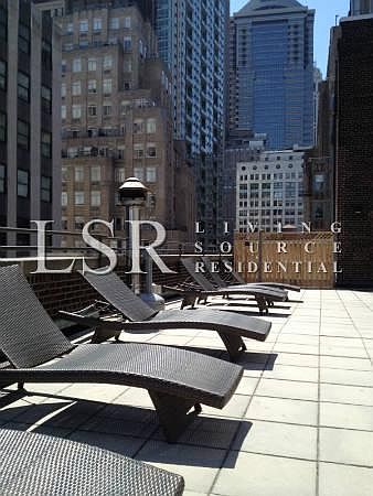 2nd image of 85 John St APT 14D