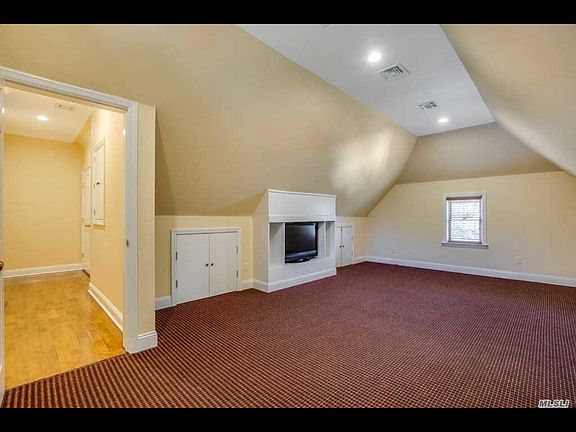 4th image of 3 Scotts Cove Ln