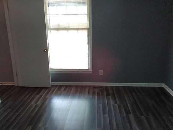 4th image of 5759 Trevino St