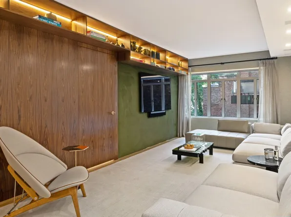 737 Park Avenue 5G image 3 of 16