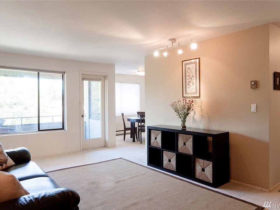 1st image of 8811 Paisley Pl NE #C307