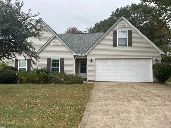 308 E Pheasant Hill Dr, Duncan, SC 29334