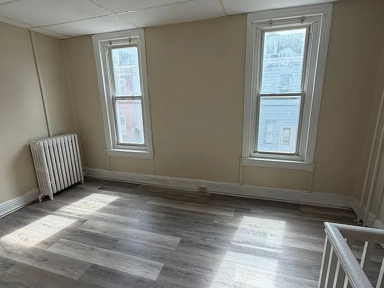 232 Wunder St — Photo 10