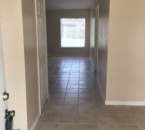 2nd image of 2750 Gramercy Drive Gramercy Dr #2750