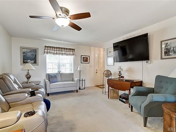 4th image of 6440 Harrison Ct