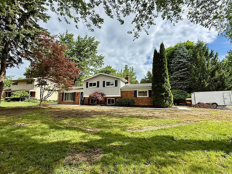 3360 Oklahoma Ct — Photo 6