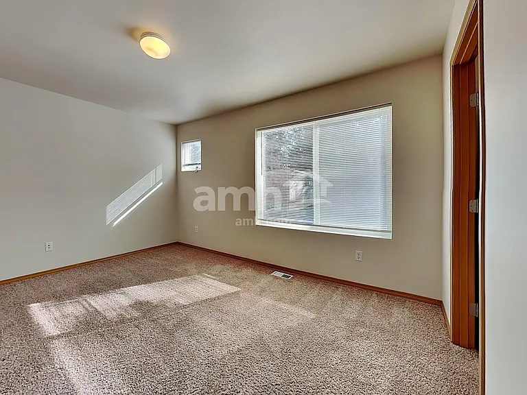 20126 52nd Ave E — Photo 15