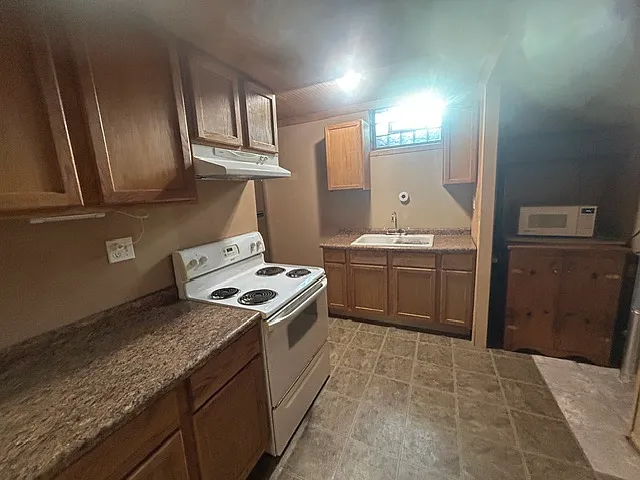 712 26th Ave NE #3 — Photo 8