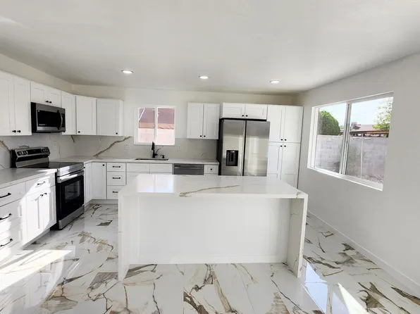 7243 W Sierra Street, Peoria, AZ 85345