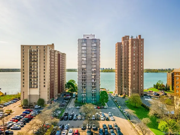 8200 E Jefferson Ave #169, Detroit, MI 48214