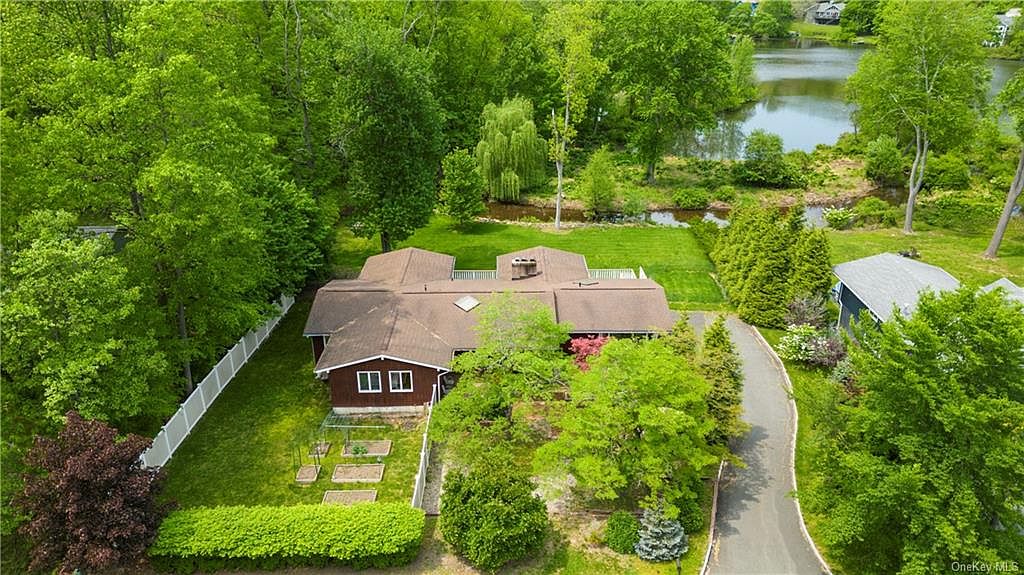 28 Woodhaven Drive, New City, NY 10956 Zillow