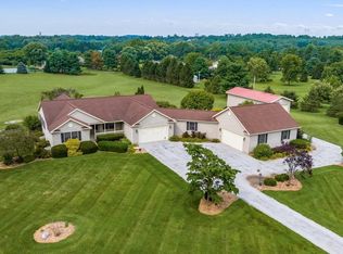 1224 Lundys Lane Rd, Newark, OH 43055