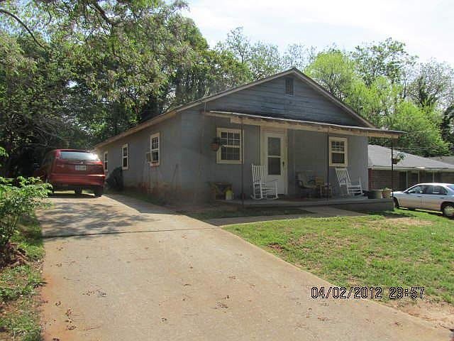 2nd image of 514 N 3rd St