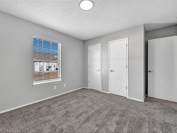 fayetteville-arkansas-448578802 picture