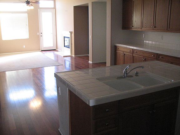 3rd image of 1836 Montara Way