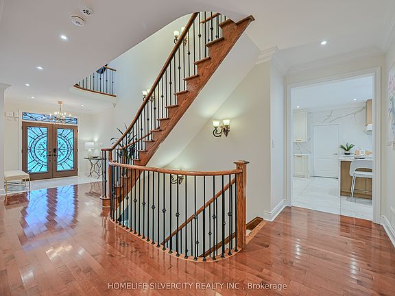 3rd image of 5 Highvalley Cir