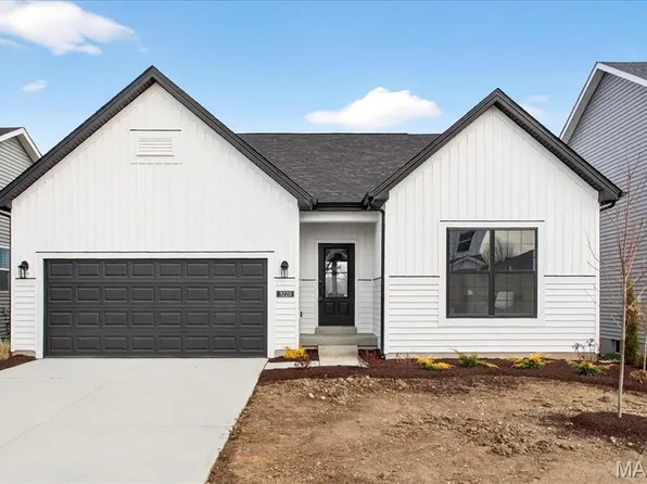 3220 River Breeze Court St, Charles, MO 63301
