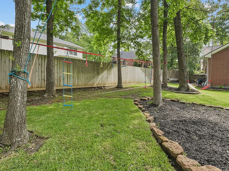 113 Inverness Dr — Photo 37