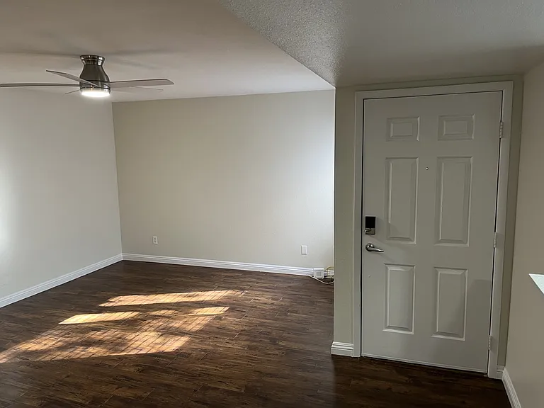 4690 Monterey Cir #3 — Photo 12
