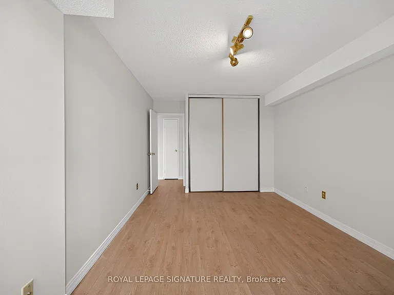 301 Frances Ave #907 — Photo 21
