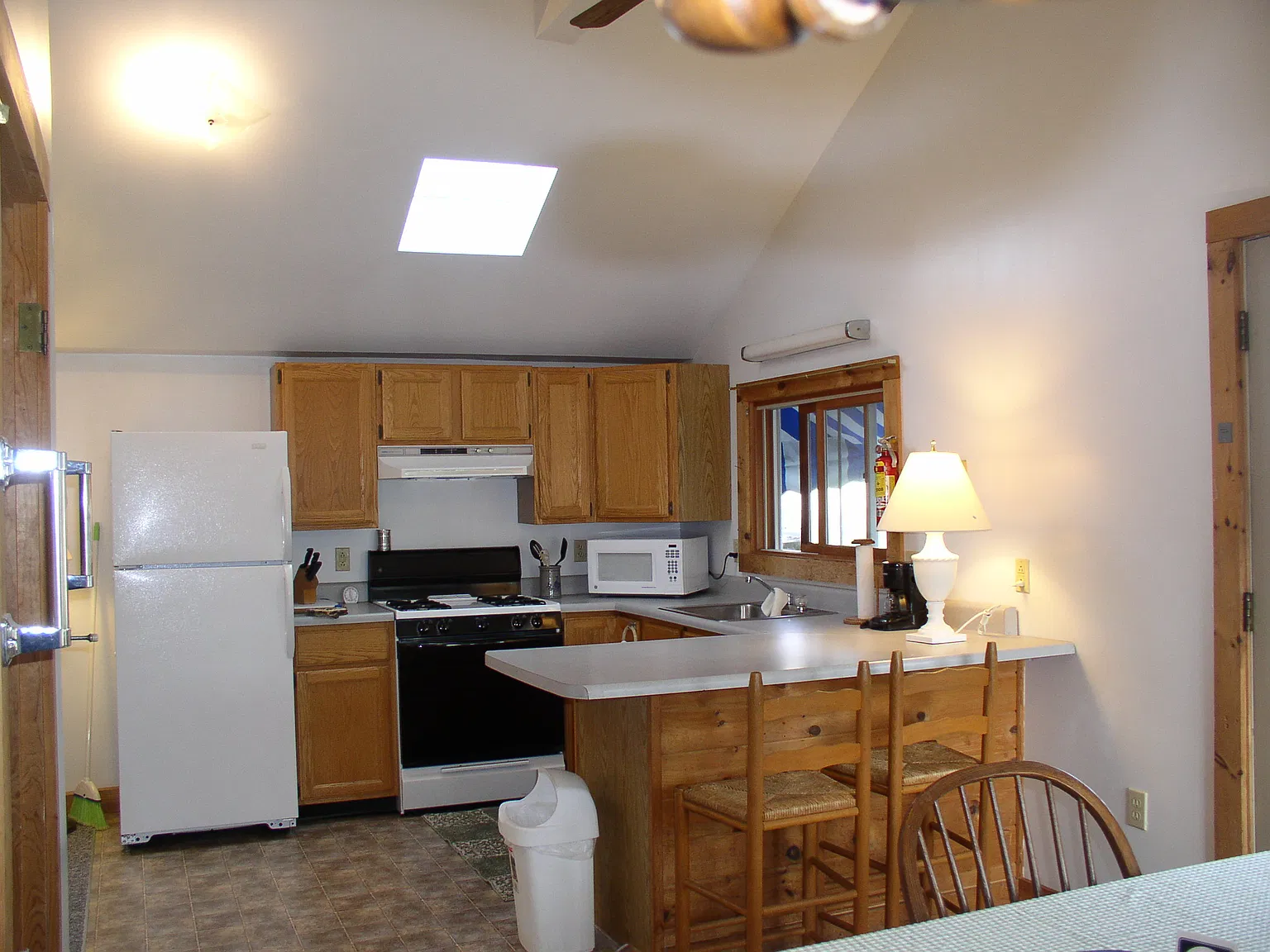 1 bed, 600 sqft, $1,800 — Photo 1