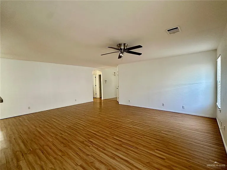 3304 San Fabian St — Photo 6