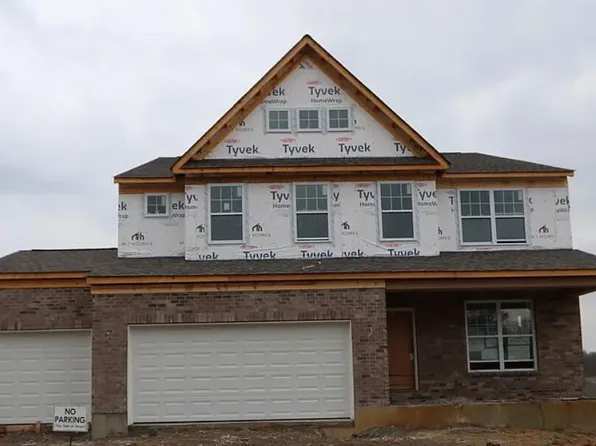 4911 Shadow Hawk Dr, Cincinnati, OH 45247