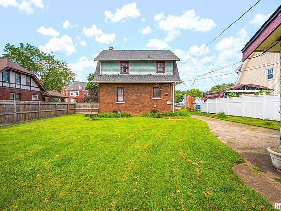 20th image of 106 E Briarwood Ct