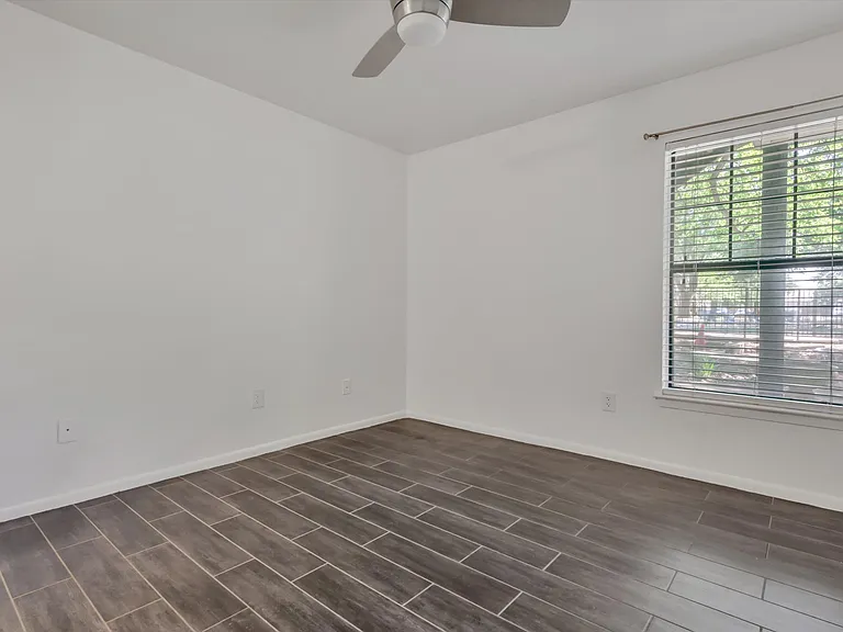 1624 Aquarena Springs Dr #G151 — Photo 10