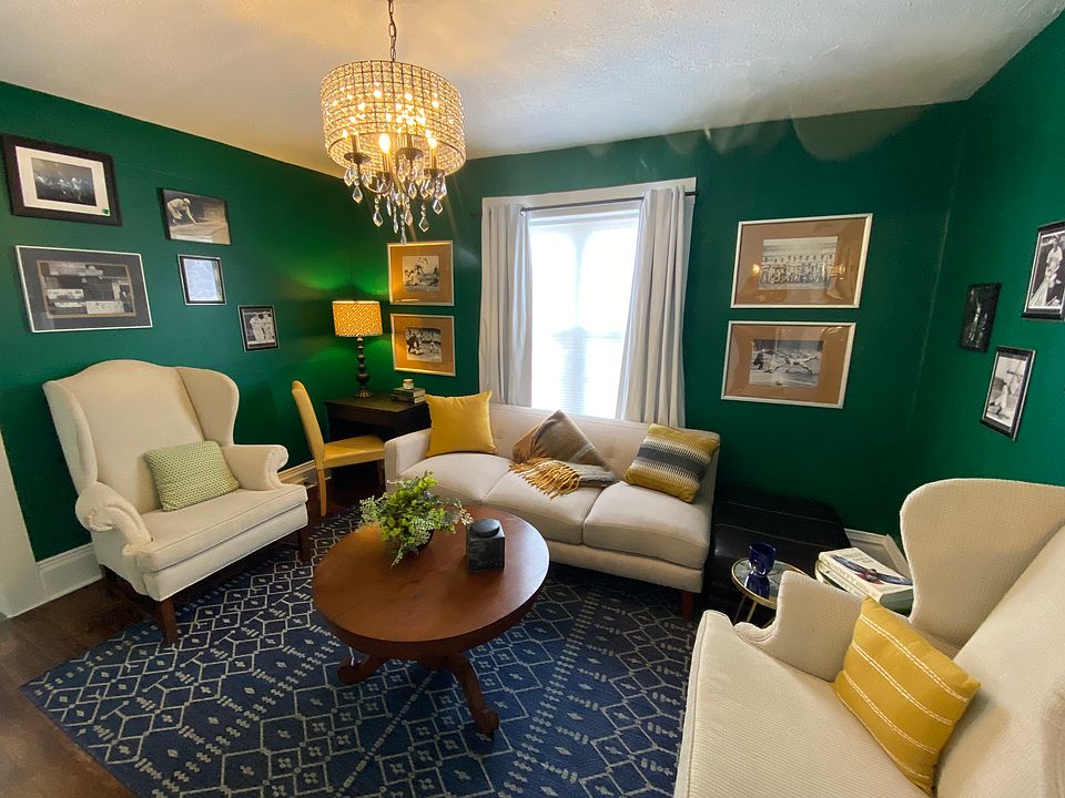 1st image of 423 E Alameda Ave #423