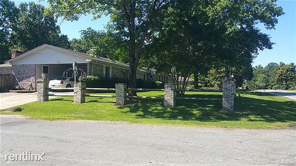 Home sits on corner lot
