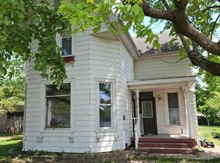 1003 N Van Buren St, Huntingburg, IN 47542