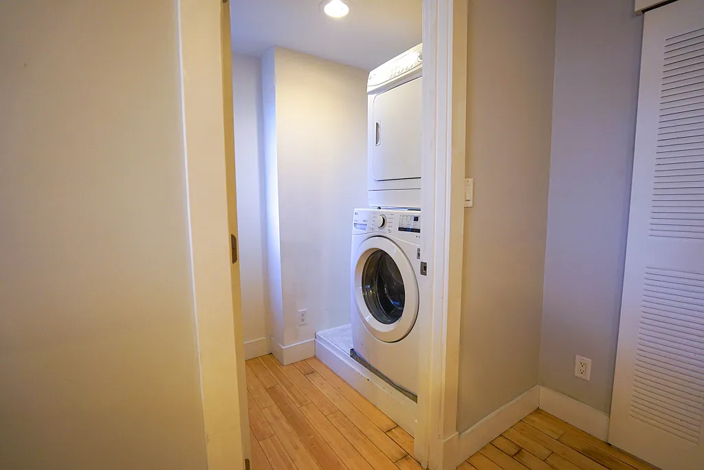 601 Westgate Ave — Photo 3