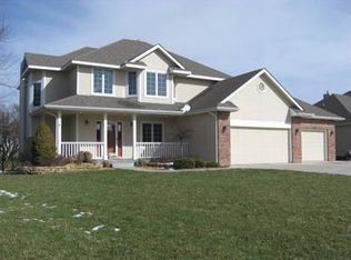 3840 SW Ambassador Pl, Topeka, KS 66610