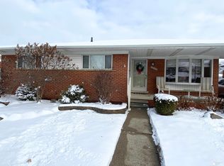 1995 Newman St, Trenton, MI 48183