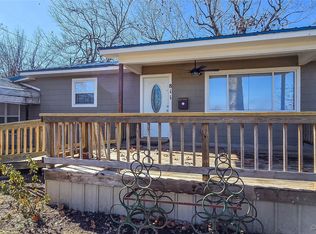 811 N Simpson St, Eufaula, OK 74432