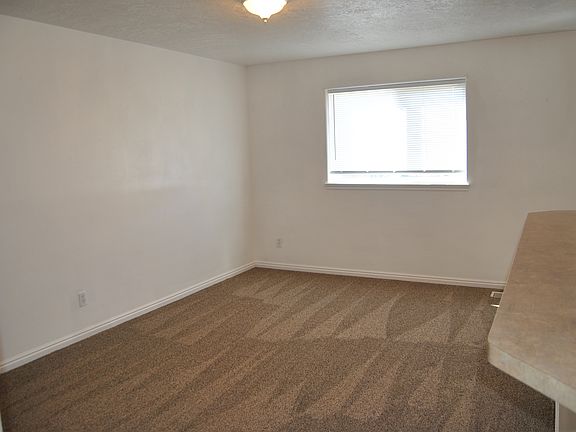 5th image of 3758 Deloy Dr APT 3