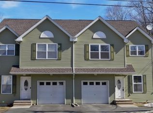 95 Trinity St, Newton, NJ 07860