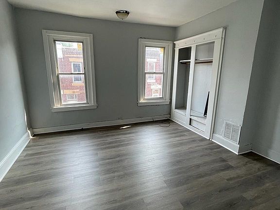 3rd image of 817 E Willard St