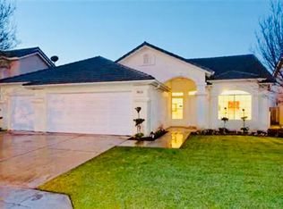 2911 E Granada Ave, Fresno, CA