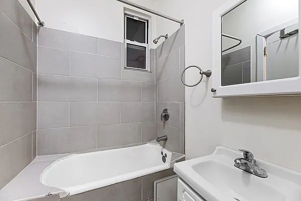 Rented by REAL New York | media 14