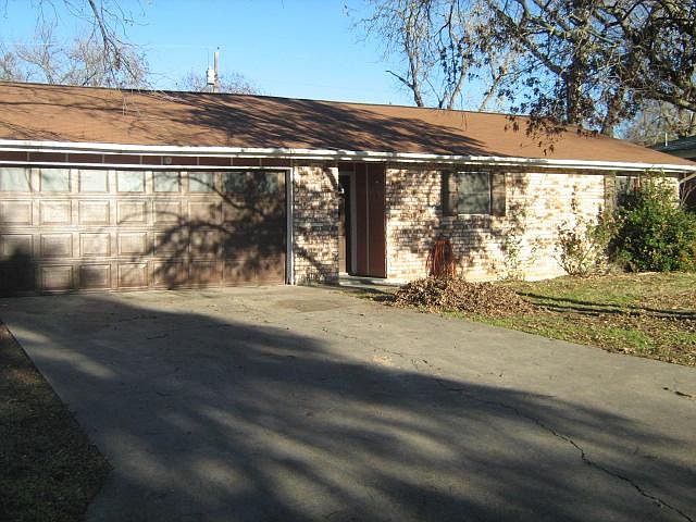 1st image of 525 N Charlotte Ave