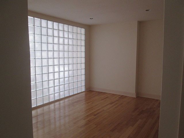 1st image of 64 Livingston St APT 9