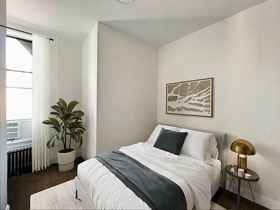 4th image of 58 E 3rd St APT 22