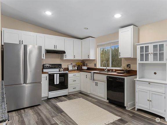 4th image of 408 May Creek Court