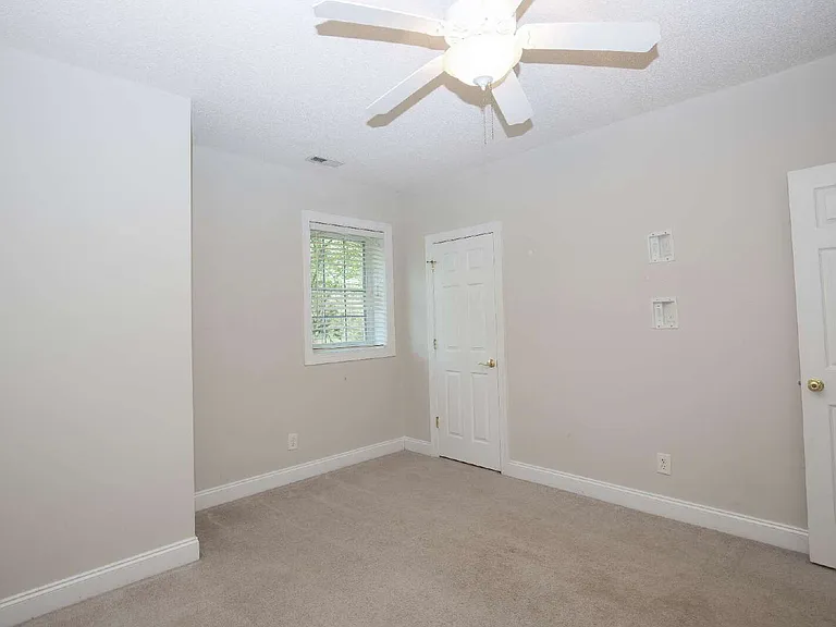 108 Fawnwood Dr — Photo 57
