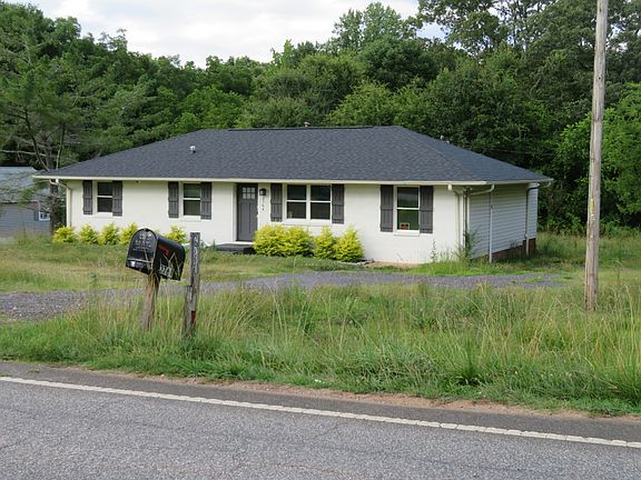 3rd image of 2764 Torrington Rd
