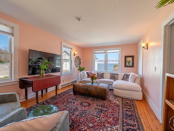 5th image of 2755 Essex Rd