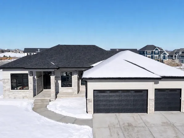 1203 Moll Dr, Waunakee, WI 53597